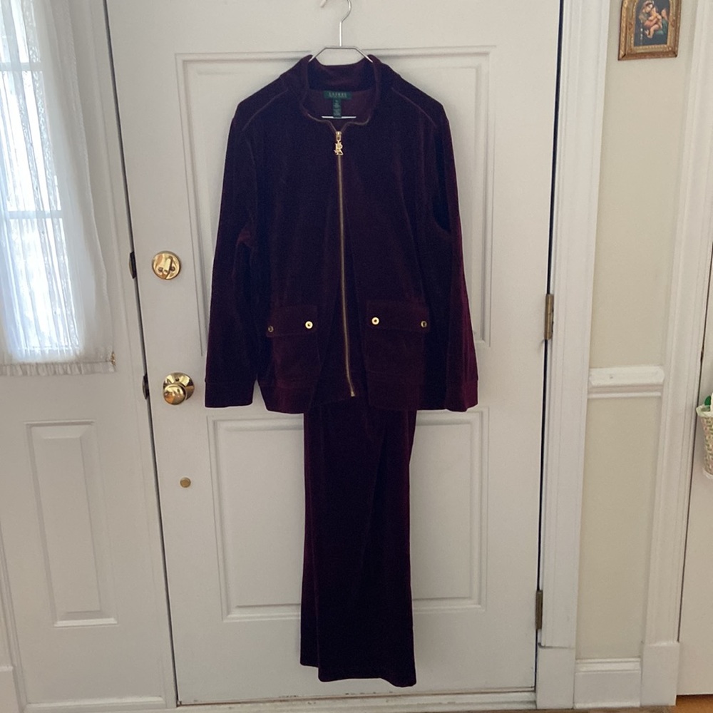 Ralph Lauren Leisure Outfit - READ DESCRIPTION FOR DETAILS